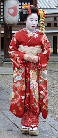 Eine Geisha ist eine japanische Unterhaltungskünstlerin